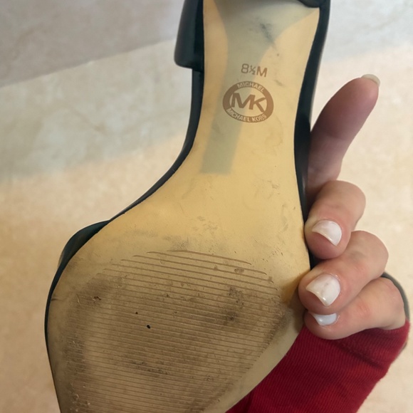 Michael Kors D’Orsay Pumps - Picture 5 of 5